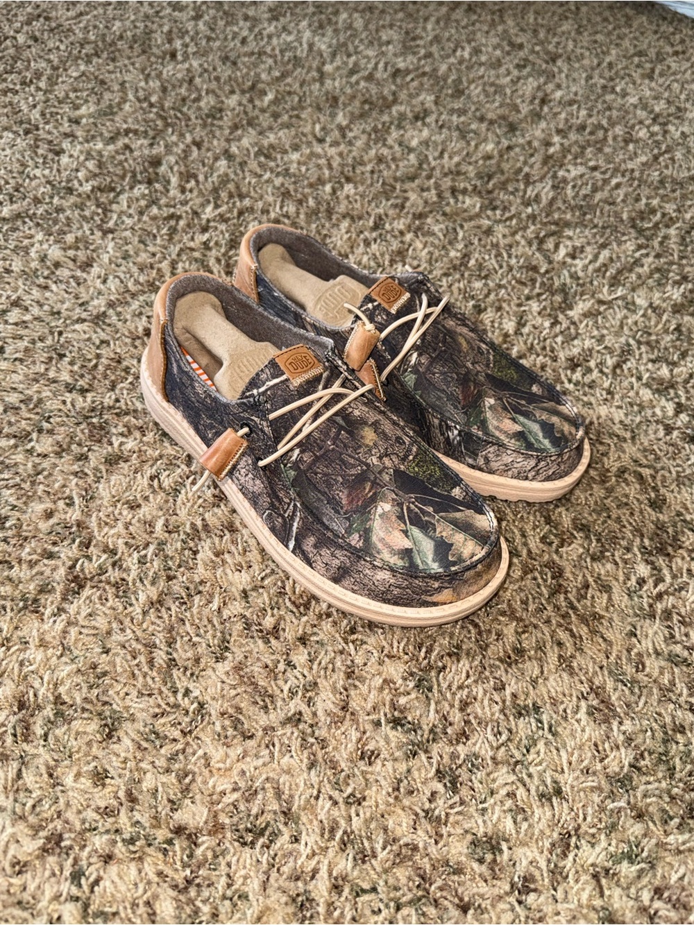 Hey Dude Wendy Mossy Oak Country Camo Loafers Womens 8 sz Slip On Casual Shoes